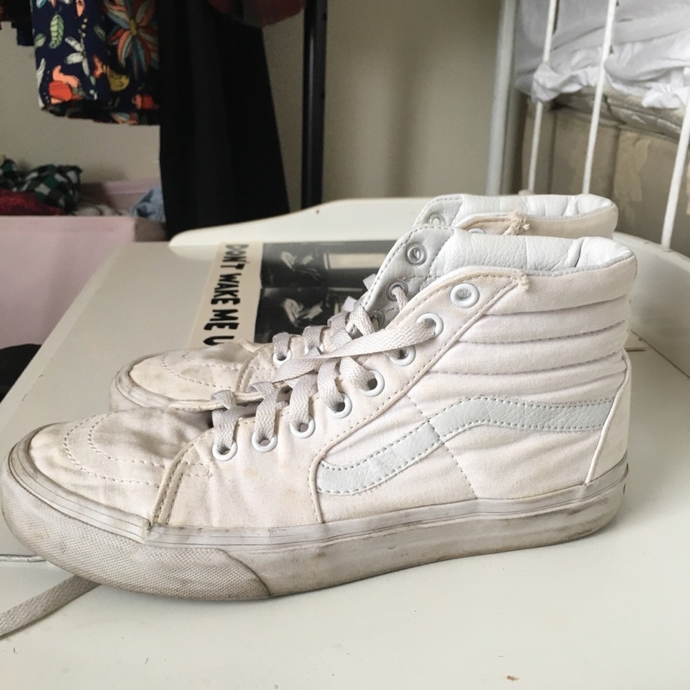 SOLD Women's Sk8 Hi Vans!